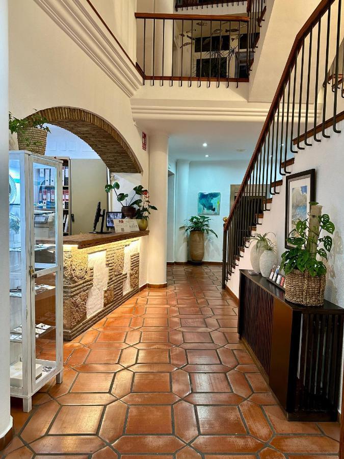 Hotel Nou Roma Denia Kültér fotó