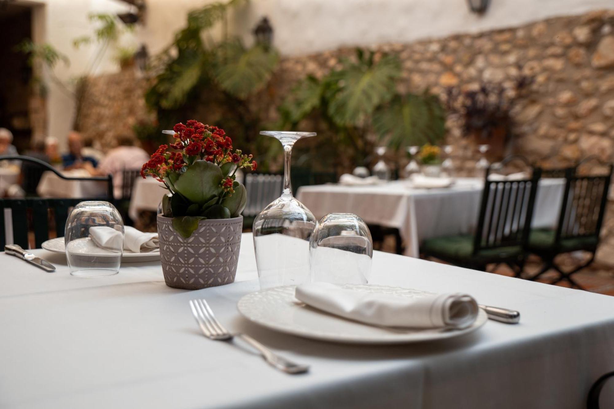 Hotel Nou Roma Denia Kültér fotó