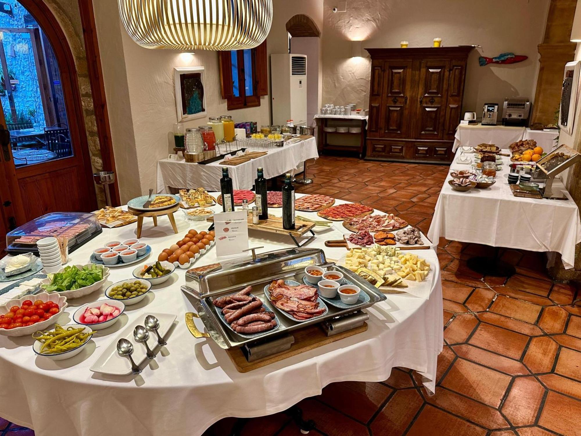 Hotel Nou Roma Denia Kültér fotó