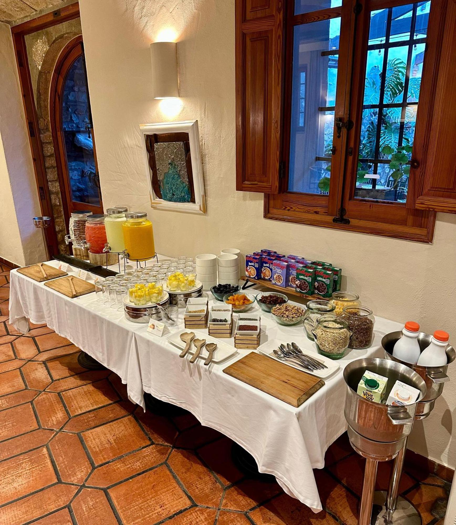 Hotel Nou Roma Denia Kültér fotó